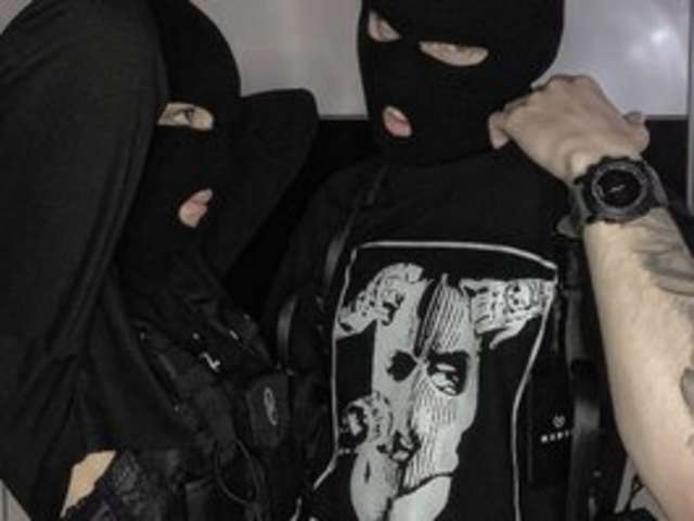 go to chat with Wildsweetcouple