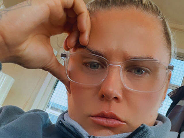 go to chat with Wolfgang