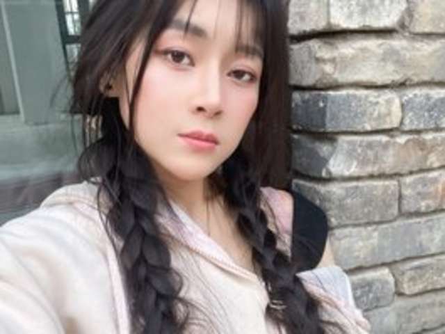 go to chat with Xiao-meng66