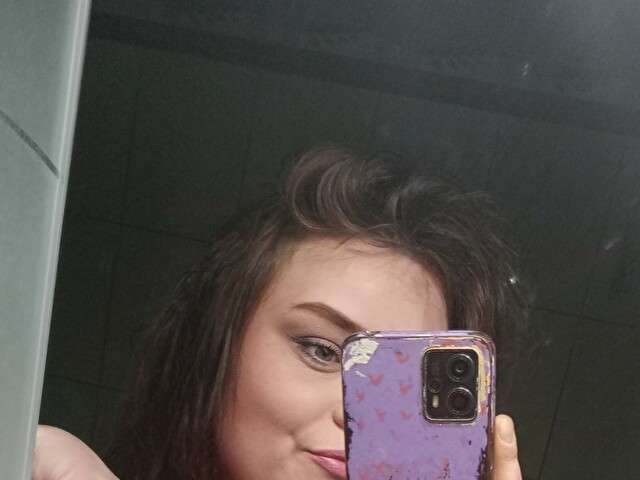 go to chat with Xoxoxo