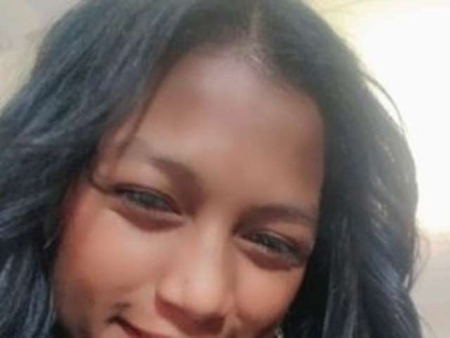 go to chat with Yalane