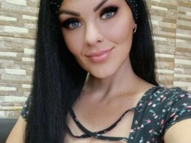 go to chat with Yanisa28