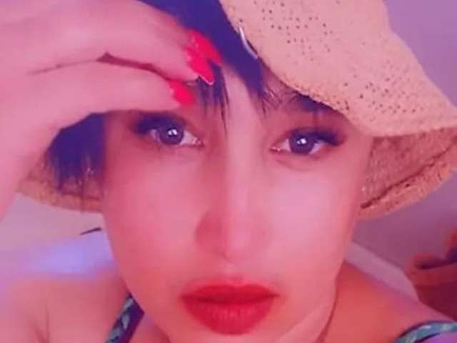 go to chat with YellowBabbie