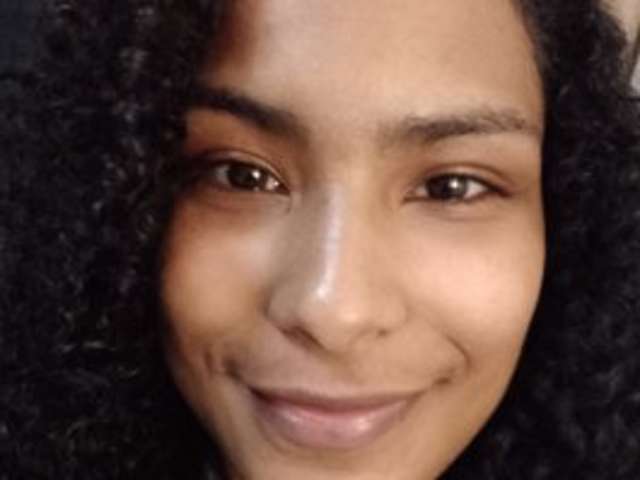 go to chat with Yenesis