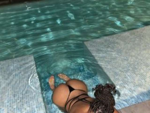 go to chat with YennyBrunnette