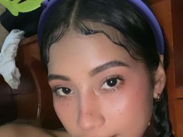 go to chat with YesyHills