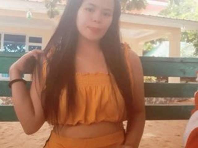 go to chat with YoungTeena