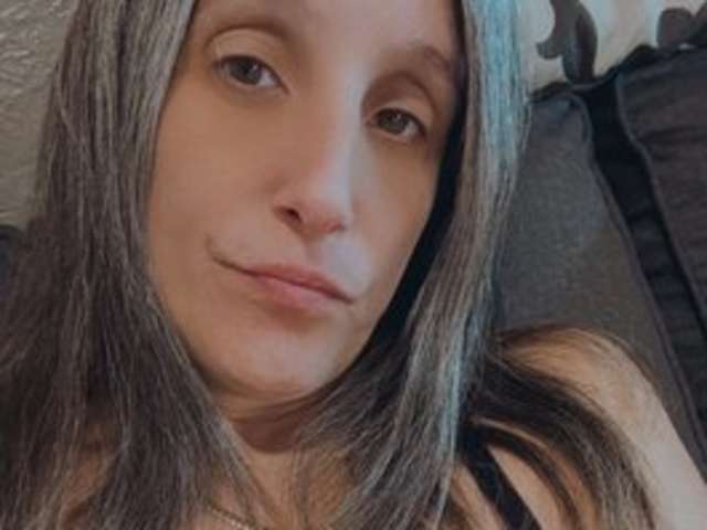 go to chat with Yourneighborhoodchick