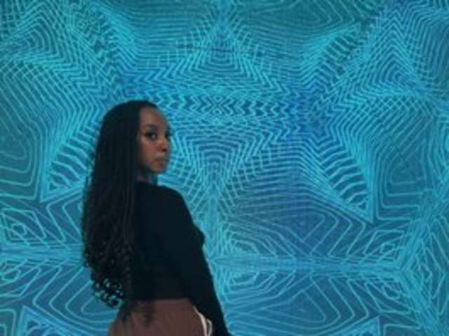 go to chat with YvurPvris