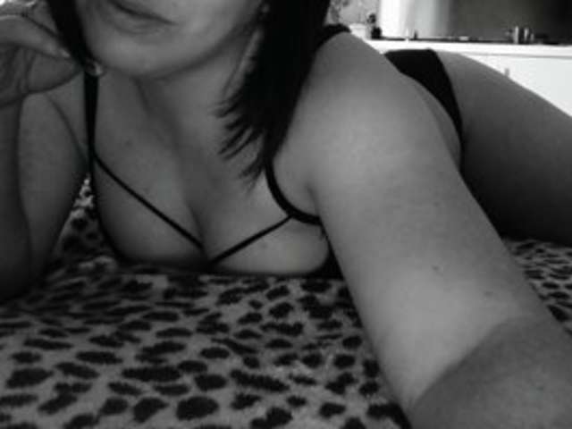 go to chat with Zarina8
