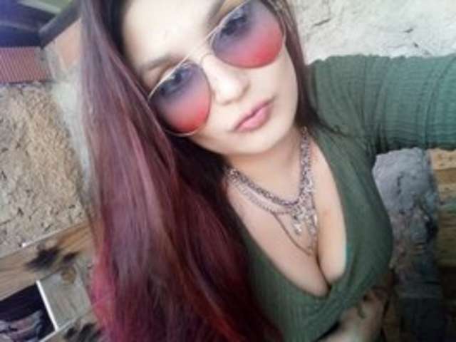 go to chat with Zuzanahaluzincova