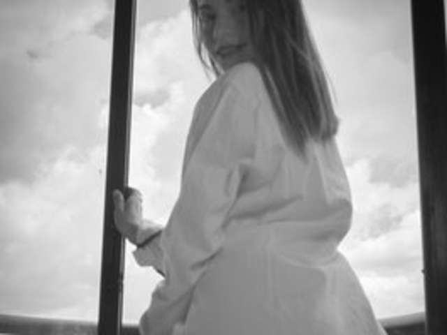 go to chat with alana-7