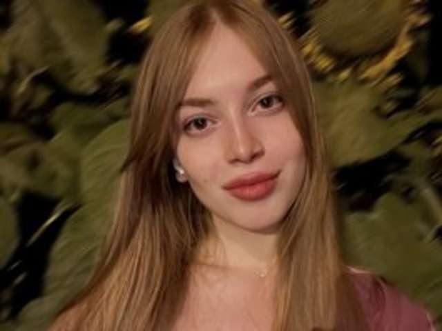 go to chat with alexiaman