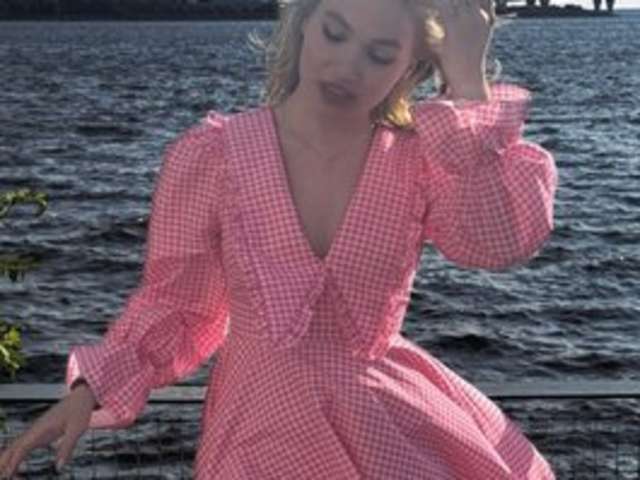 go to chat with alicelaff