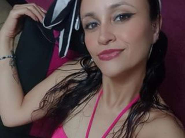 go to chat with alzorys-squirt