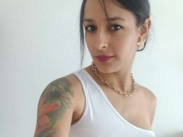 go to chat with amarisvega