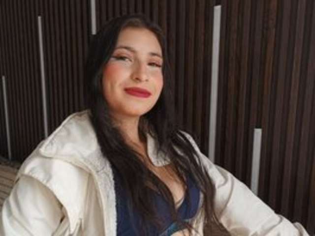 go to chat with ameliepriett