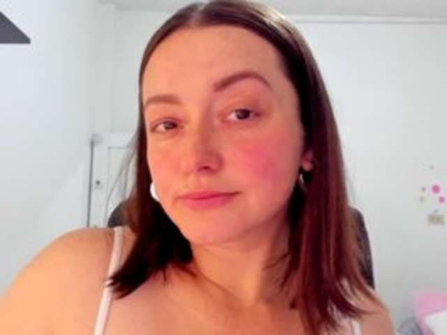 go to chat with aniafox
