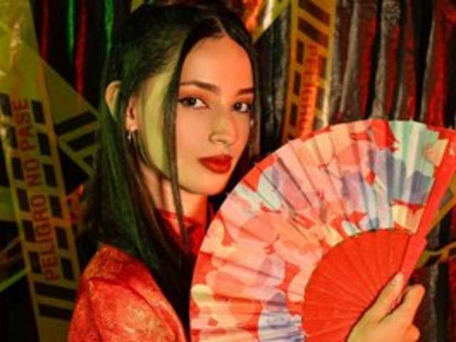 go to chat with annyxmoon