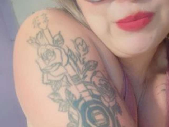 ANYGIRLHOT amateur webcam photo