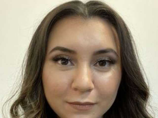 go to chat with ariahastings