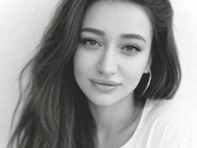 go to chat with ariellaallure