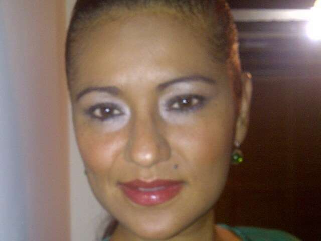 go to chat with artessa