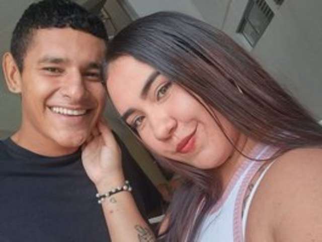 go to chat with ashely-and-jeicod