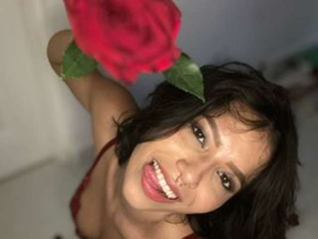 go to chat with ashlleycam