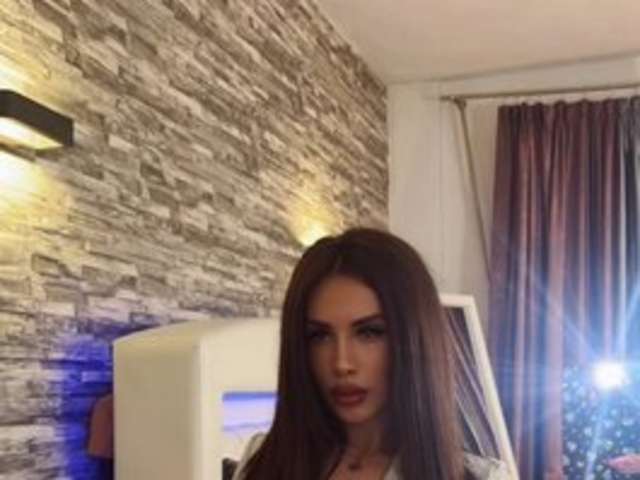 go to chat with averystone