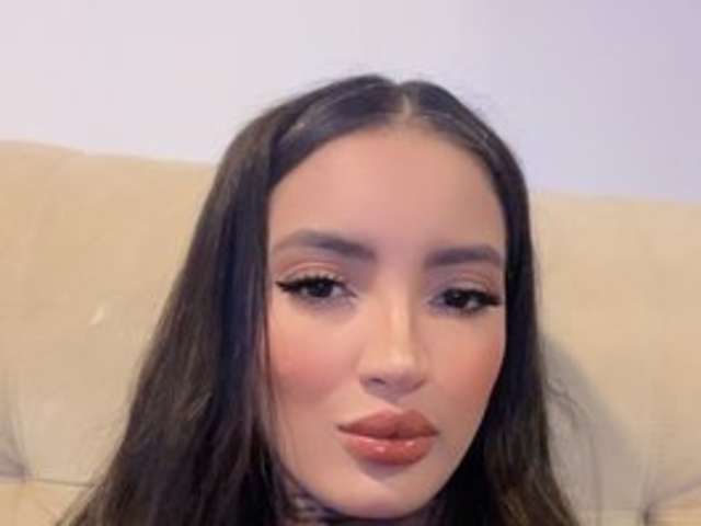go to chat with bebezitacam