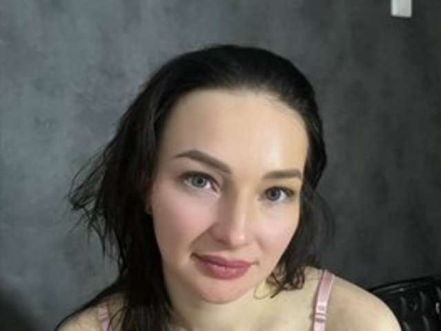 go to chat with bestie-moons