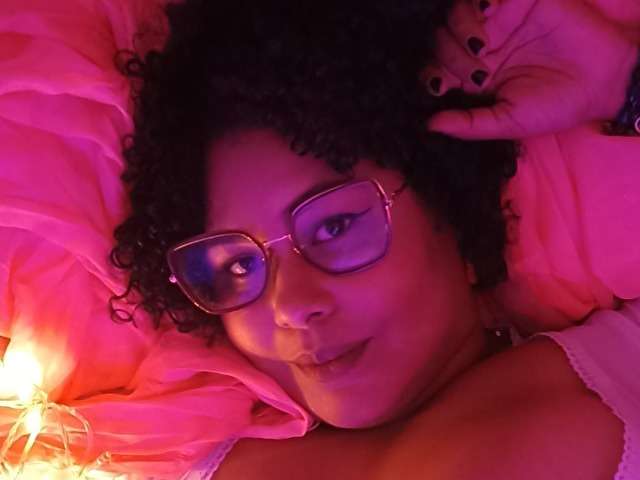 go to chat with caroowen