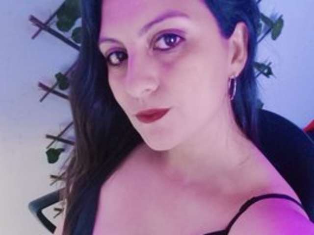 go to chat with caroston02