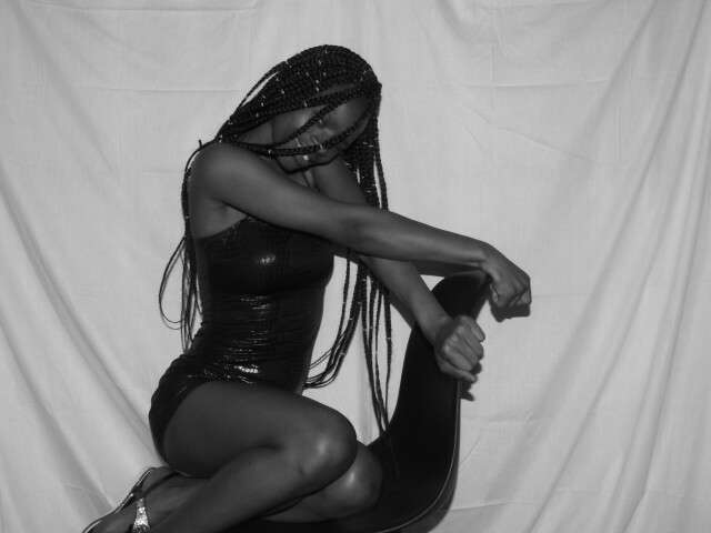go to chat with cheekybumsz
