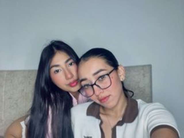 CHERRY-GIRLS amateur webcam photo