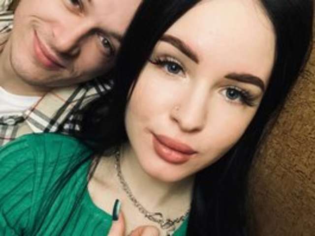 go to chat with chica123