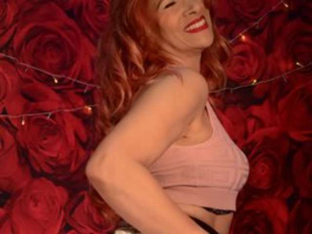 go to chat with cintia-greyx