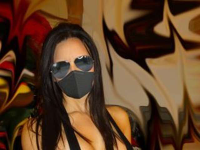 go to chat with cjpq2525-2