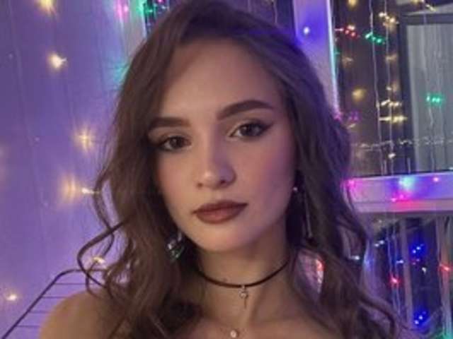 go to chat with courtneywilliamss