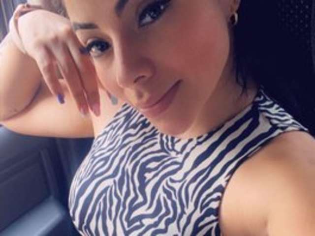 go to chat with cristalB1