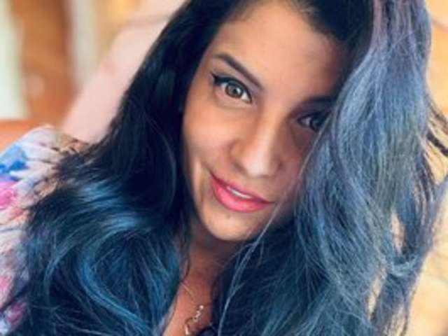 go to chat with curvyana