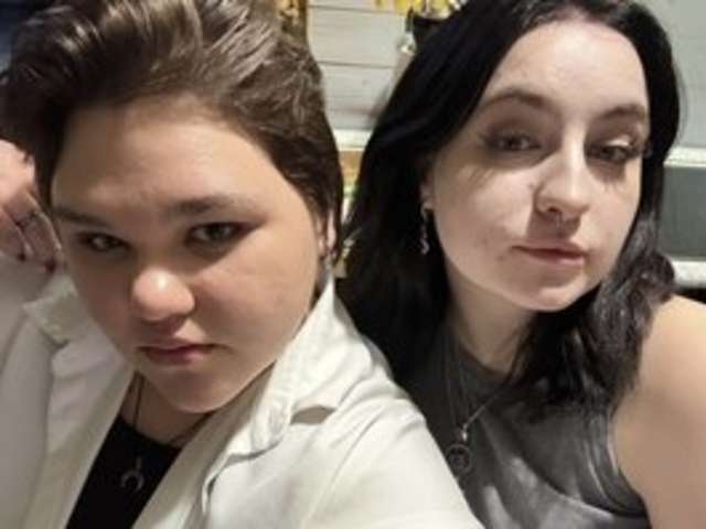 CUTE2GIRLSCAM amateur webcam photo