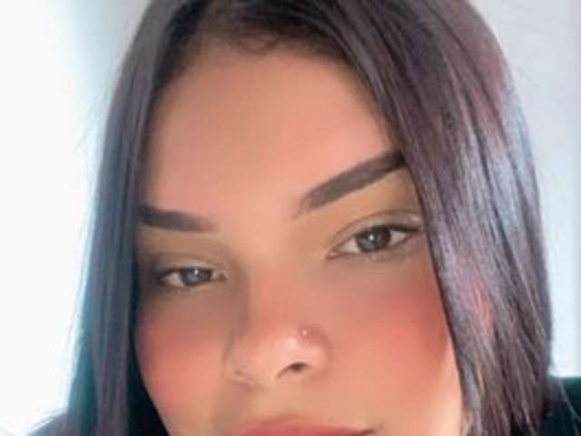 go to chat with cuteandshybrunette