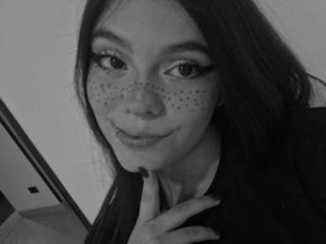 go to chat with cutee-andrea1