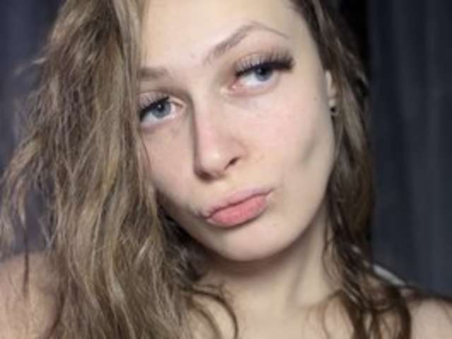 CUTEMILANA_SEXWIFE1 amateur webcam photo