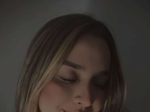 DANIELACAMS amateur webcam photo