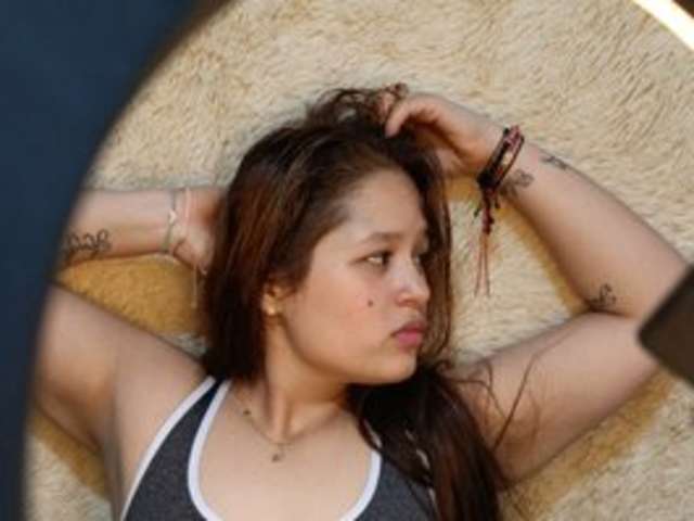 go to chat with desttinyhot