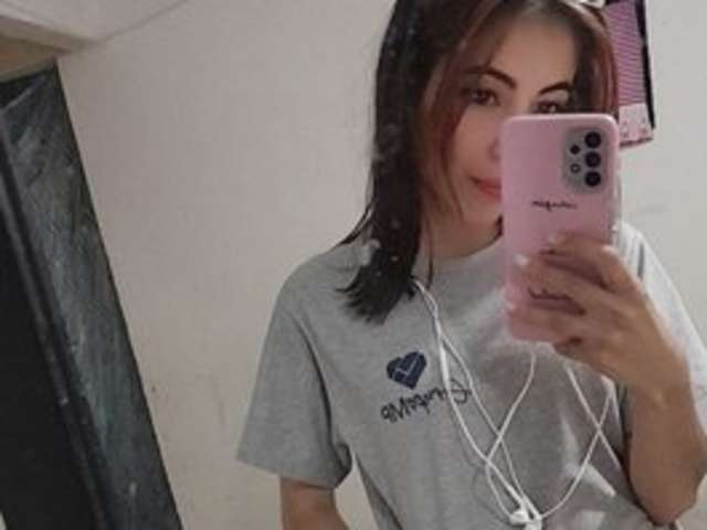 DIXXIEE amateur webcam photo