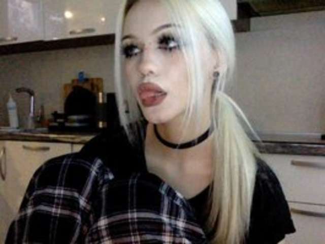 go to chat with doll-sonya